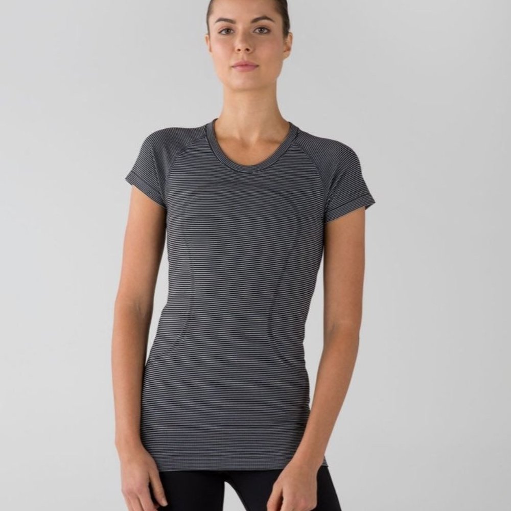 Lululemon Striped Swiftly Tech Tee xs/s